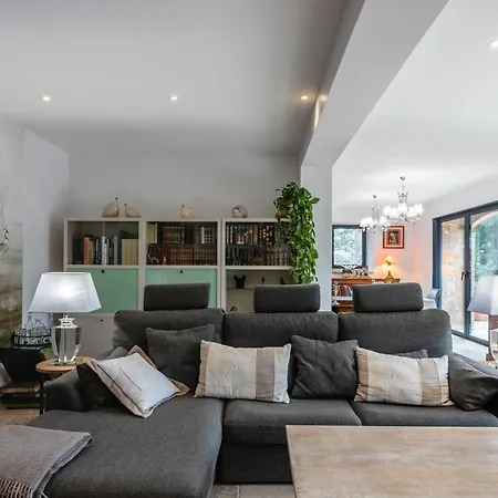 Oda ve Kahvaltı Les Enclos Secrets