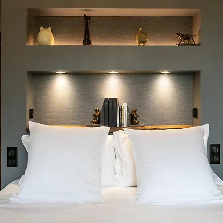 Les Enclos Secrets Couette-café Livernon