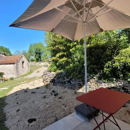 Les Enclos Secrets Livernon