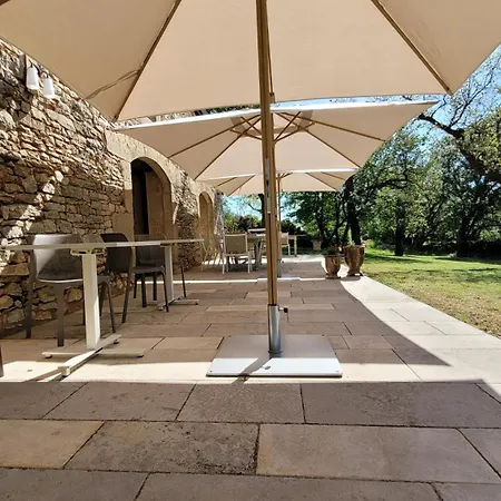 Bed & Breakfast Les Enclos Secrets 4*